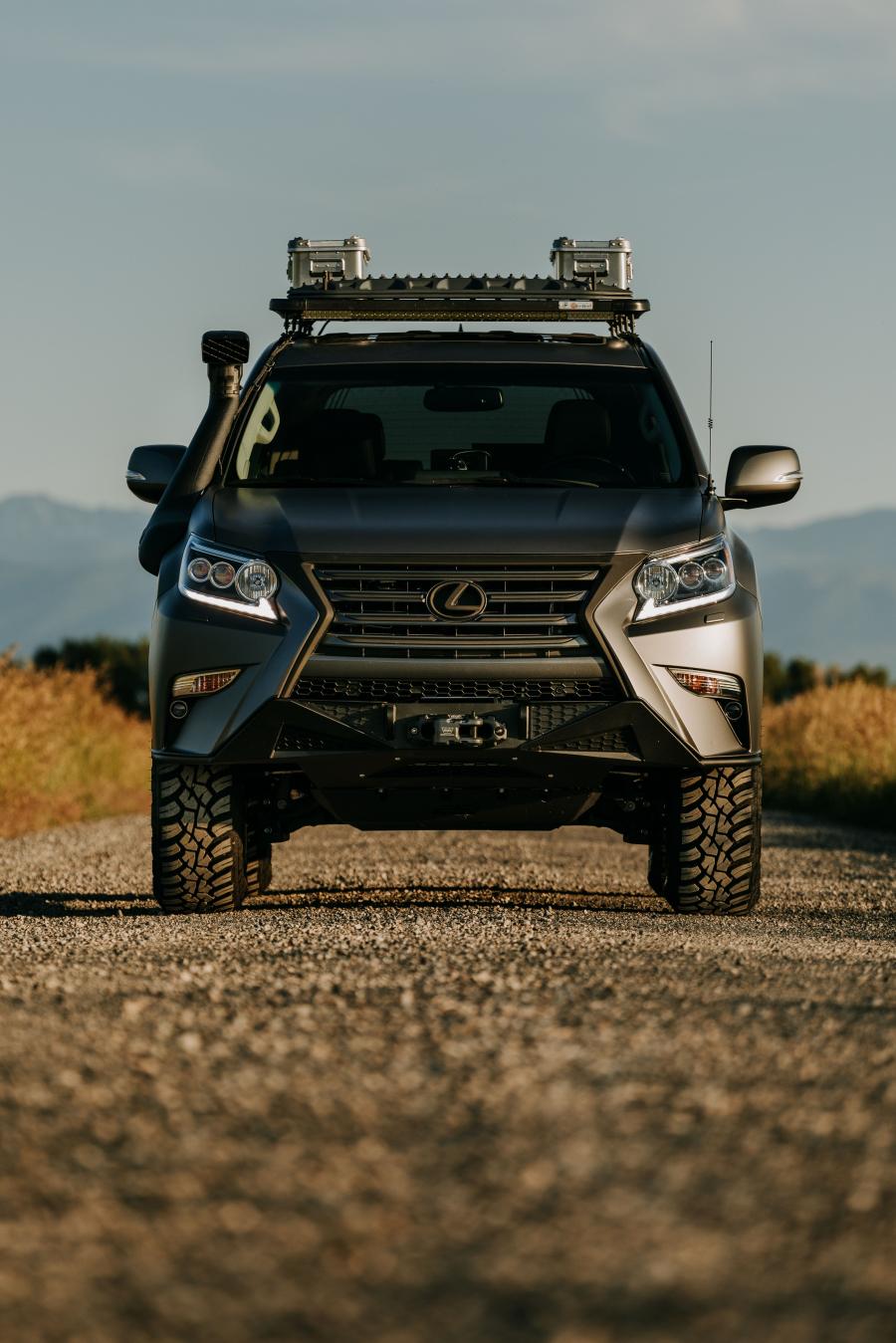  Lexus GXOR Concept 2019 года  (фото 3 из 31)